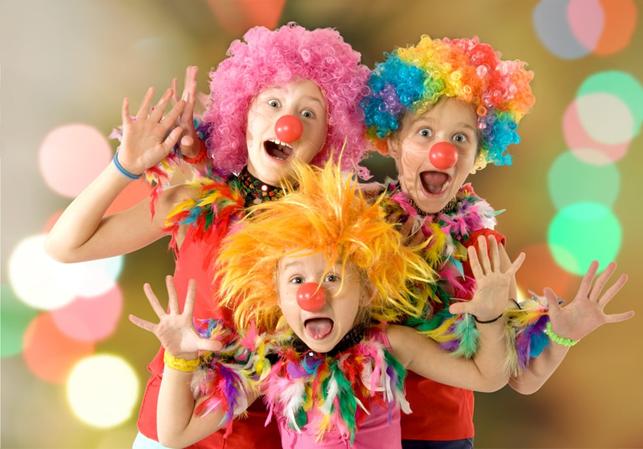 Organizzare una festa di Carnevale per bambini - Superpapà